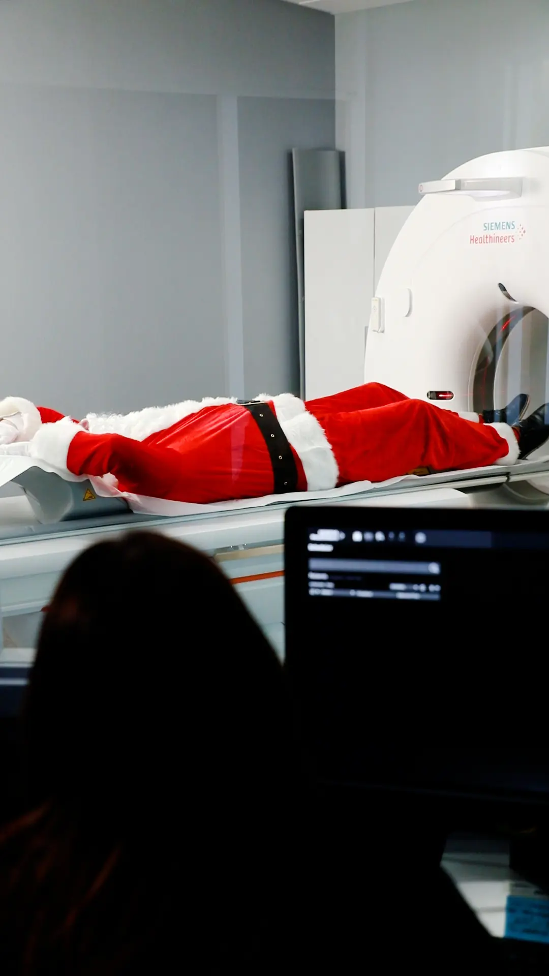 Santa.00_00_01_08.Still001 Santa.00 00 01 08.Still001